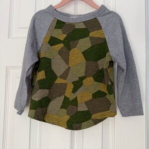 Hanna Andersson 100% Cotton Green & Gray Camo Slub Jersey Baseball Tee Size 3